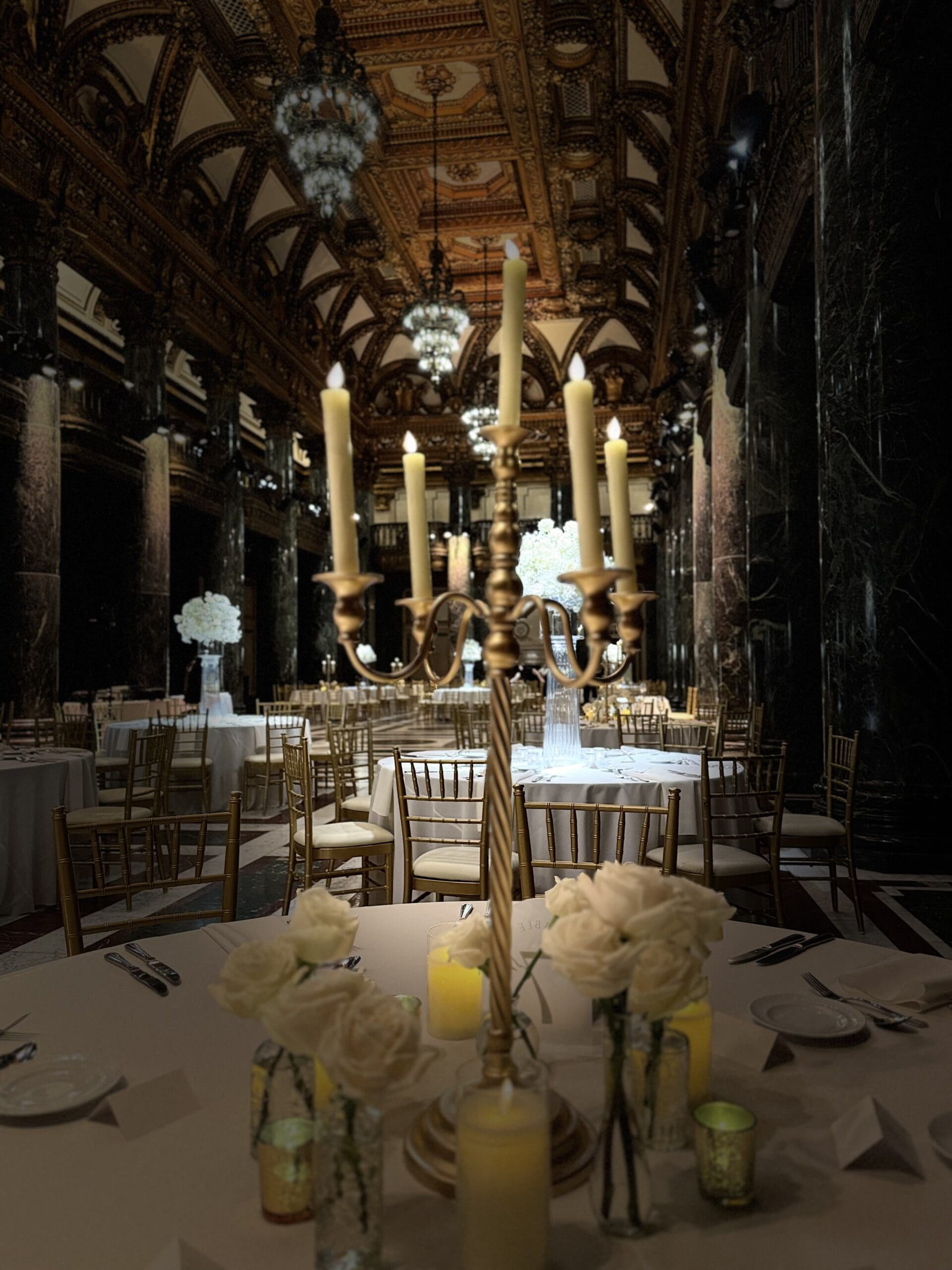 Pittsburgh wedding reception with floral centerpieces and candlelight décor